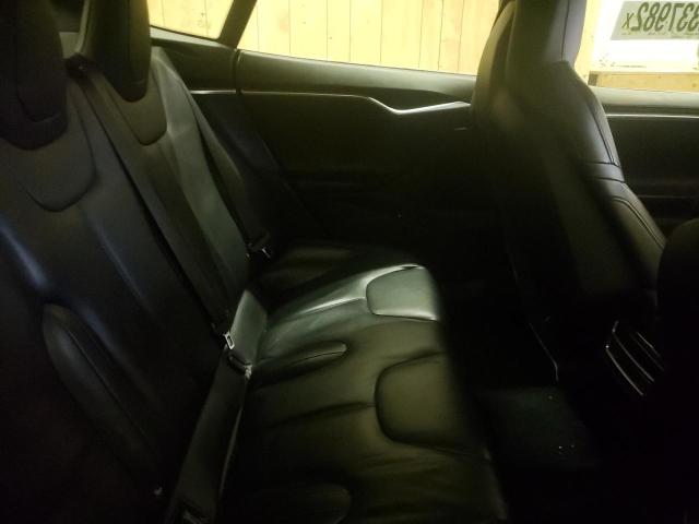 Photo 10 from auction – 2016 TESLA MODEL S with VIN 5YJSA1E26GF142726