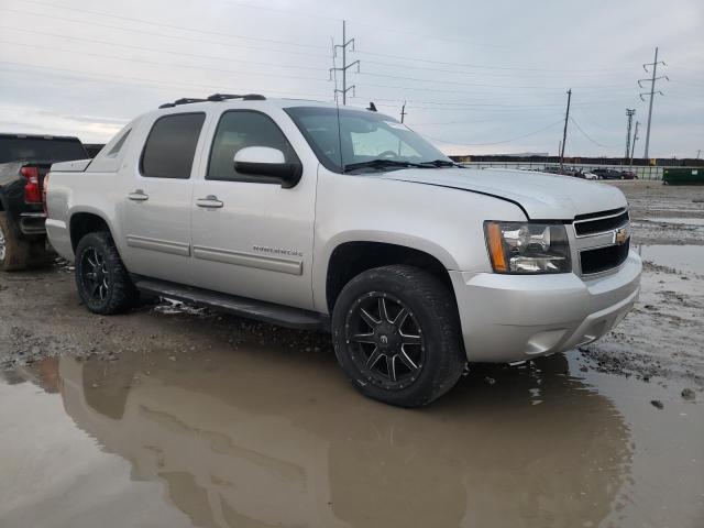 Photo 4 from auction – 2011 CHEVROLET AVALANCHE with VIN 3GNTKFE36BG245713