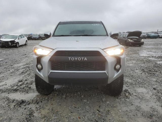 Photo 5 from auction – 2015 TOYOTA 4RUNNER SR with VIN JTEBU5JR7F5265609