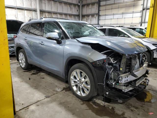 Photo 4 from auction – 2022 TOYOTA HIGHLANDER with VIN 5TDDZRBH2NS181864