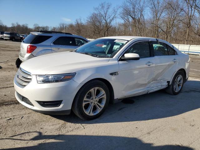 FORD TAURUS SEL 2016 with VIN 1FAHP2E80GG136032 - Photo from auction