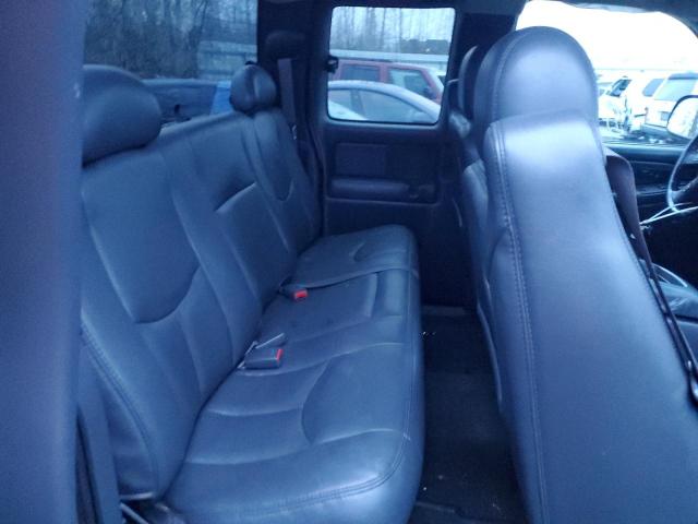 Photo 10 from auction – 2004 CHEVROLET SILVERADO with VIN 1GCEK19T04E281177