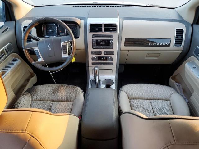 Photo 8 from auction – 2010 LINCOLN MKX with VIN 2LMDJ8JC5ABJ27199
