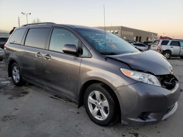 Photo 4 from auction – 2013 TOYOTA SIENNA LE with VIN 5TDKK3DC0DS402242