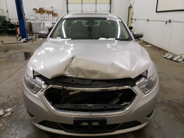 Photo 5 from auction – 2015 FORD TAURUS LIM with VIN 1FAHP2F80FG184501