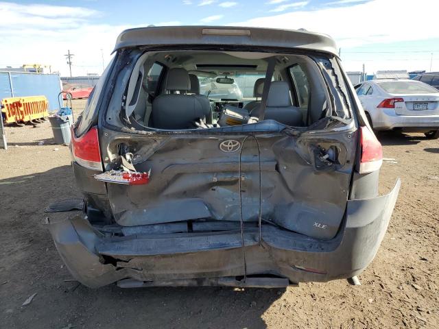 Photo 6 from auction – 2011 TOYOTA SIENNA XLE with VIN 5TDYK3DC5BS025804