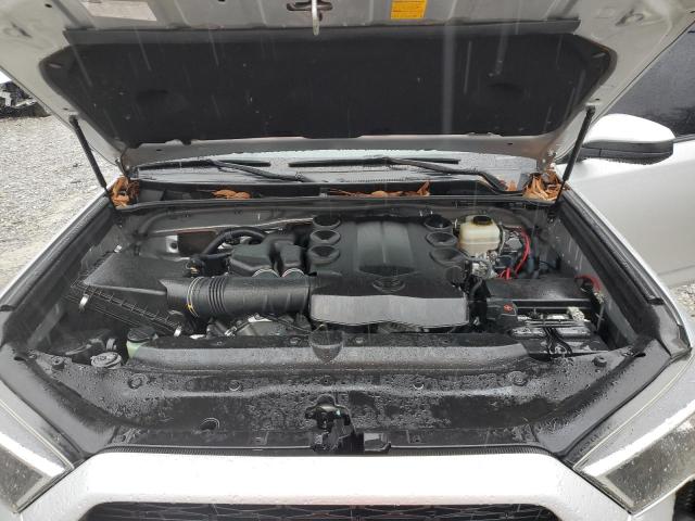 Photo 12 from auction – 2015 TOYOTA 4RUNNER SR with VIN JTEBU5JR7F5265609