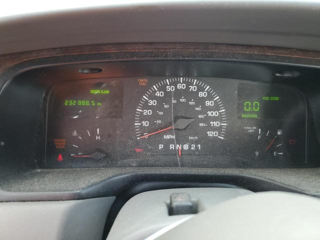 Photo 9 from auction – 2000 LINCOLN TOWN CAR E with VIN 1LNHM81W6YY828538