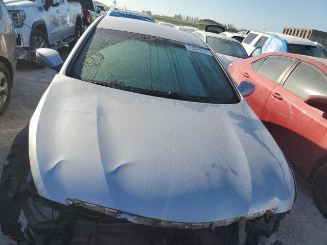 Photo 5 from auction – 2013 HYUNDAI SONATA SE with VIN 5NPEC4AC0DH622524