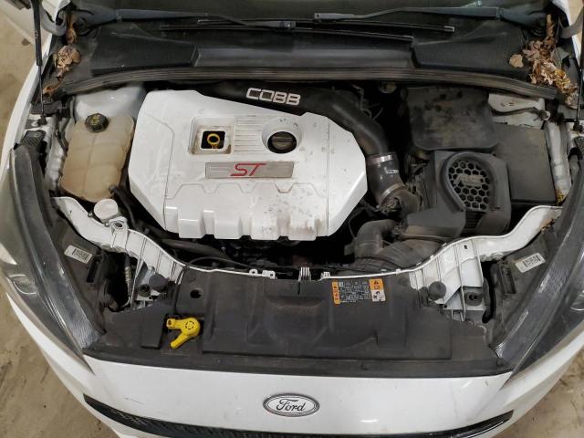 Фото 11 с аукциона – 2015 FORD FOCUS ST с VIN 1FADP3L99FL271788