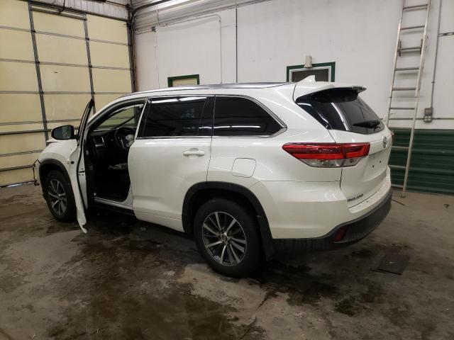 Photo 2 from auction – 2017 TOYOTA HIGHLANDER with VIN 5TDJZRFH4HS421241