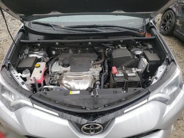 Photo 11 from auction – 2018 TOYOTA RAV4 LE with VIN 2T3ZFREV1JW424198