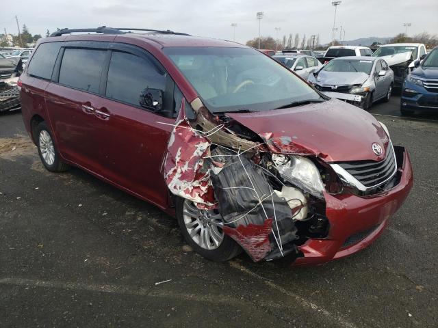 Photo 4 from auction – 2011 TOYOTA SIENNA XLE with VIN 5TDYK3DC8BS140512
