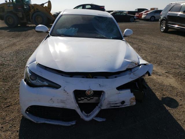 Photo 5 from auction – 2017 ALFA ROMEO GIULIA with VIN ZARFAEBNXH7556595