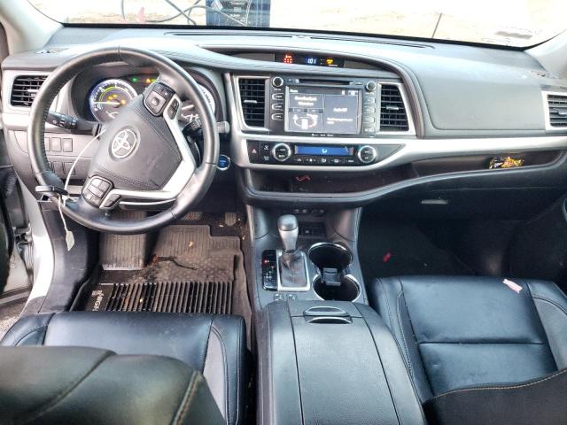 Photo 8 from auction – 2017 TOYOTA HIGHLANDER with VIN 5TDJGRFHXHS033193