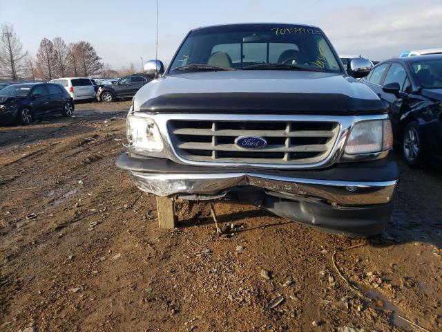Photo 5 from auction – 2000 FORD F150 with VIN 1FTRX17W1YNA08013