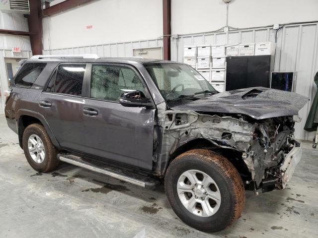 Photo 4 from auction – 2017 TOYOTA 4RUNNER SR with VIN JTEBU5JRXH5407440
