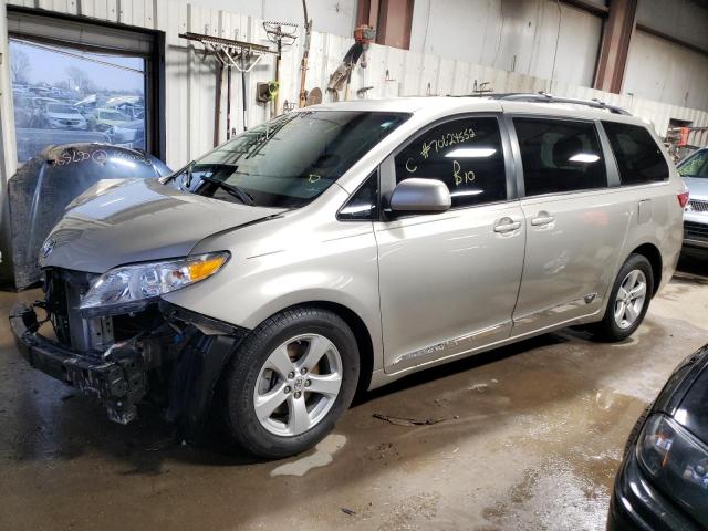 TOYOTA SIENNA LE 2015 with VIN 5TDKK3DC4FS533824 - Photo from auction