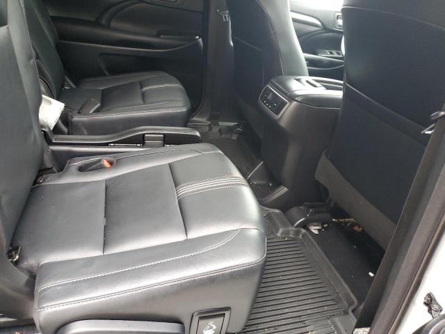 Photo 10 from auction – 2018 TOYOTA HIGHLANDER with VIN 5TDJZRFH5JS554791