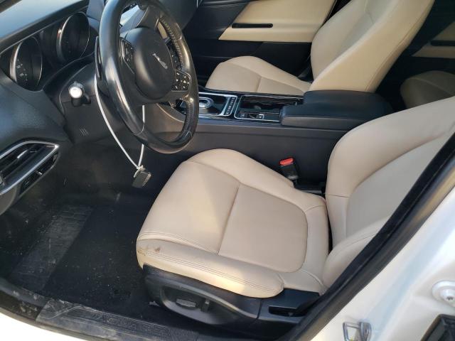 Photo 7 from auction – 2018 JAGUAR XE with VIN SAJAR4FX2JCP31343