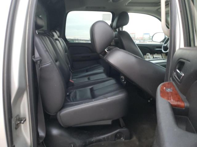 Photo 11 from auction – 2011 CHEVROLET AVALANCHE with VIN 3GNTKFE36BG245713