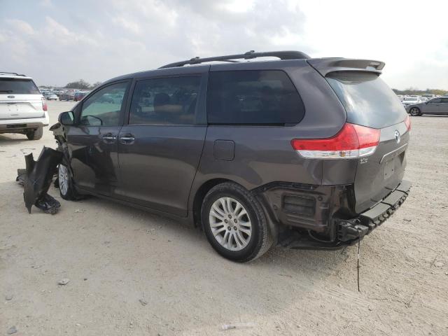 Photo 2 from auction – 2012 TOYOTA SIENNA XLE with VIN 5TDYK3DC6CS238729