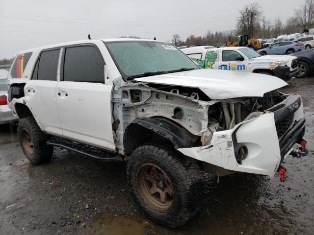 Photo 4 from auction – 2015 TOYOTA 4RUNNER SR with VIN JTEBU5JR9F5260444