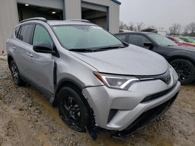 Photo 4 from auction – 2018 TOYOTA RAV4 LE with VIN 2T3ZFREV1JW424198