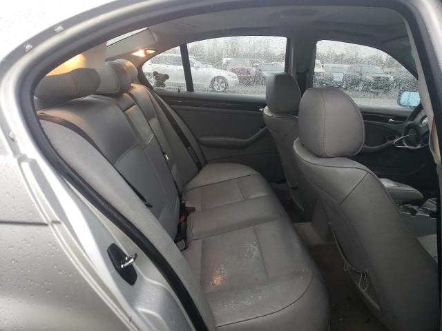 Photo 10 from auction – 2003 BMW 325 I with VIN WBAAZ33473KP80823