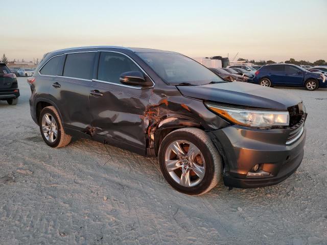 Photo 4 from auction – 2016 TOYOTA HIGHLANDER with VIN 5TDYKRFH9GS181914