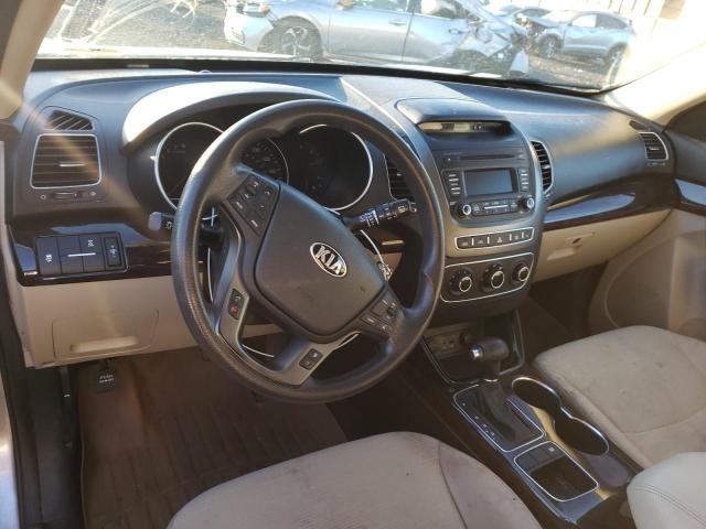 Photo 8 from auction – 2015 KIA SORENTO LX with VIN 5XYKTDA78FG570950
