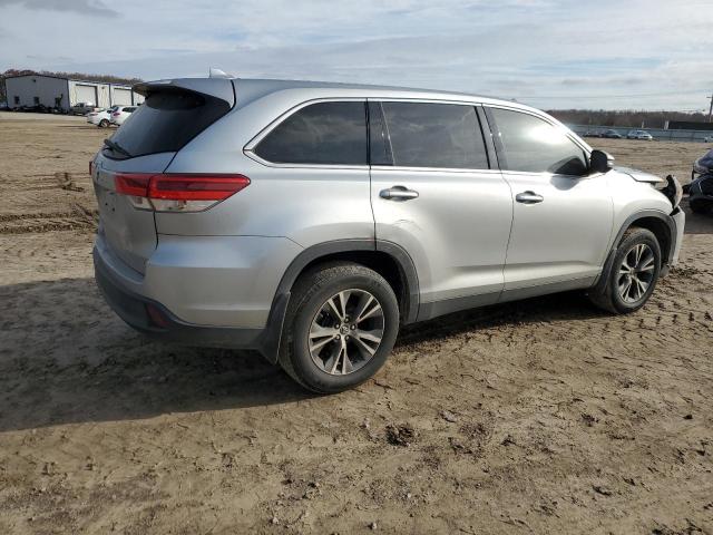 Photo 3 from auction – 2019 TOYOTA HIGHLANDER with VIN 5TDZZRFH1KS334245