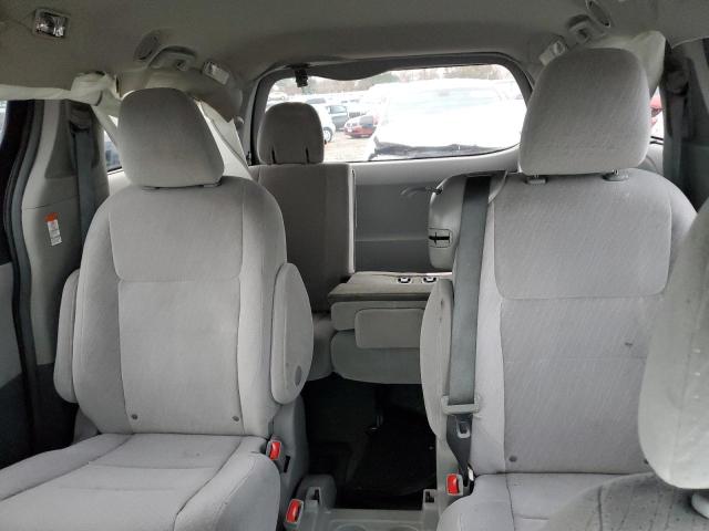 Photo 10 from auction – 2016 TOYOTA SIENNA LE with VIN 5TDKK3DC9GS740579