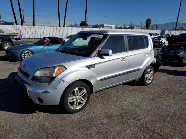 KIA SOUL 2011 with VIN KNDJT2A22B7708638 - Photo from auction