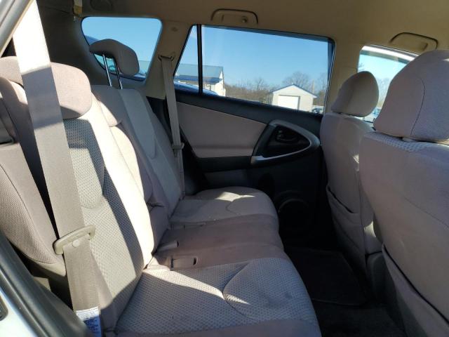 Photo 11 from auction – 2006 TOYOTA RAV4 with VIN JTMBD33V666013749
