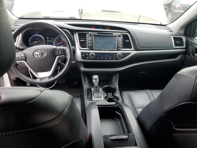 Photo 8 from auction – 2018 TOYOTA HIGHLANDER with VIN 5TDJZRFH5JS554791