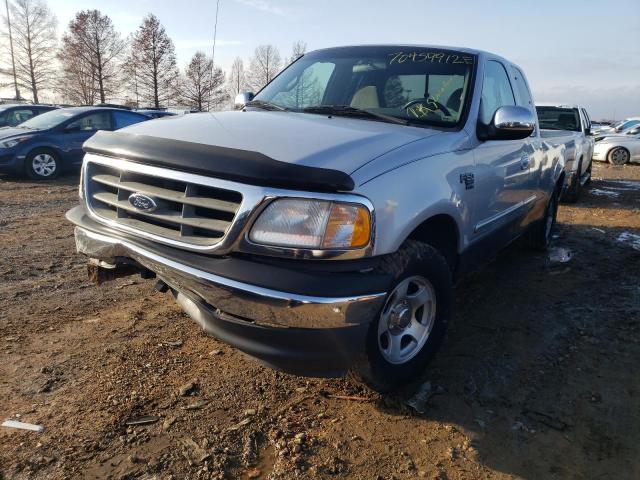 FORD F150 2000 with VIN 1FTRX17W1YNA08013 - Photo from auction