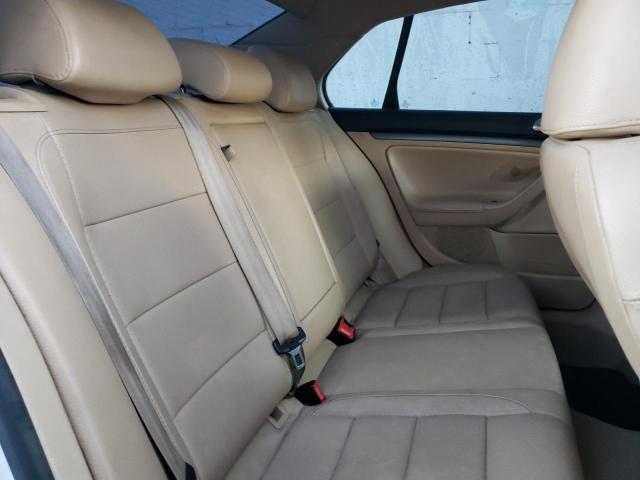 Photo 10 from auction – 2007 VOLKSWAGEN JETTA WOLF with VIN 3VWEF71KX7M067576