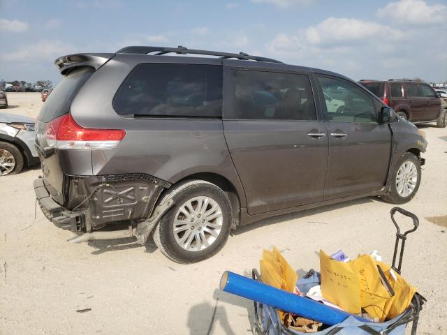 Photo 3 from auction – 2012 TOYOTA SIENNA XLE with VIN 5TDYK3DC6CS238729