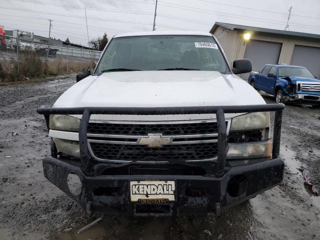 Photo 5 from auction – 2005 CHEVROLET SILVERADO with VIN 1GCGC13U26F197091