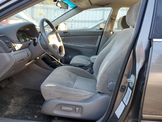 Photo 7 from auction – 2002 TOYOTA CAMRY LE with VIN JTDBE32K520070655