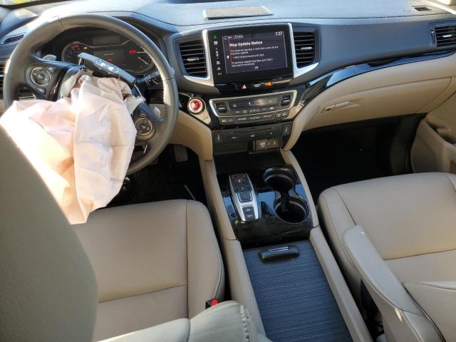 Photo 8 from auction – 2016 HONDA PILOT TOUR with VIN 5FNYF6H96GB101403