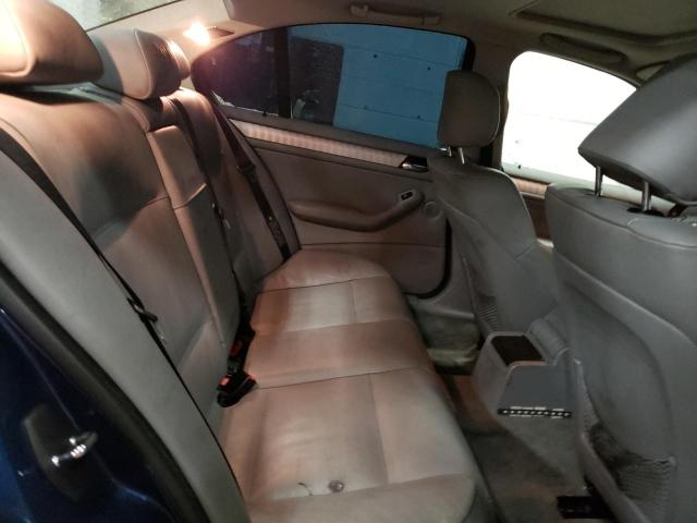 Photo 10 from auction – 2004 BMW 325 XI with VIN WBAEU33484PR09771