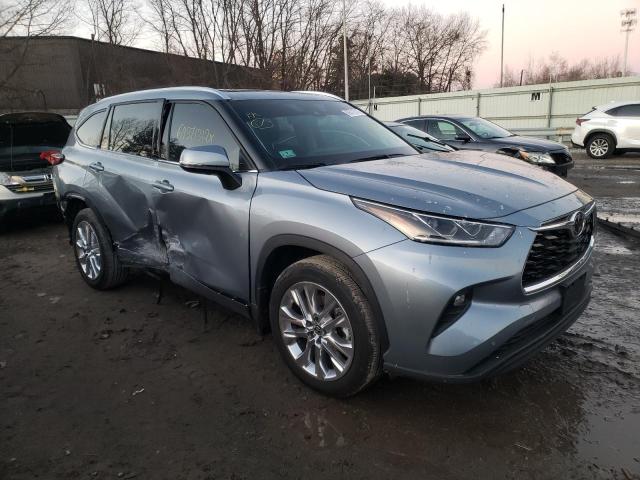 Photo 4 from auction – 2022 TOYOTA HIGHLANDER with VIN 5TDDZRBH8NS220800