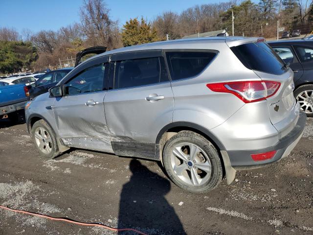 Photo 2 from auction – 2016 FORD ESCAPE SE with VIN 1FMCU9GX0GUB87439