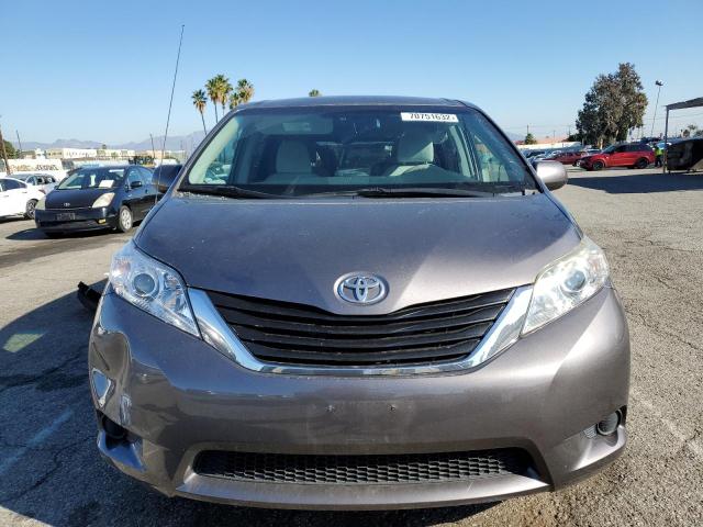 Photo 5 from auction – 2014 TOYOTA SIENNA LE with VIN 5TDKK3DC4ES484607
