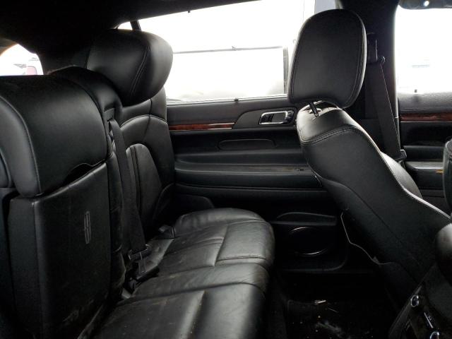 Photo 10 from auction – 2017 LINCOLN MKT with VIN 2LMHJ5NK2HBL01872