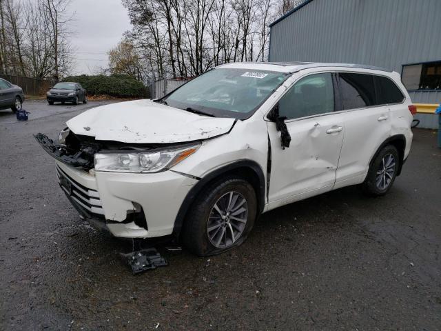 TOYOTA HIGHLANDER 2018 with VIN 5TDJZRFH4JS819880 - Photo from auction