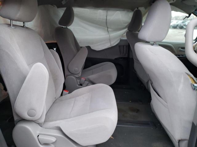 Photo 11 from auction – 2016 TOYOTA SIENNA LE with VIN 5TDJK3DC4GS132433
