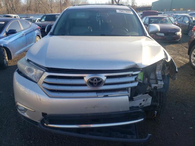 Photo 5 from auction – 2011 TOYOTA HIGHLANDER with VIN 5TDBK3EH7BS064510